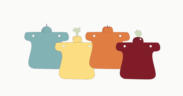 Press Bag Outlines With the Brand Fruits Coming Out the Top